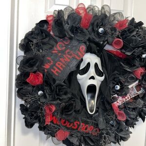 Scream or ghost face wreath